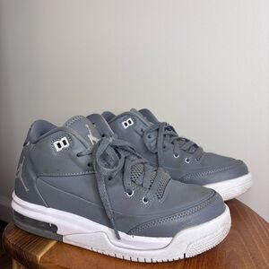 Kids' Flight Origin 3 Mid Top Jordan Gray Sneaker Big Kid 3.5